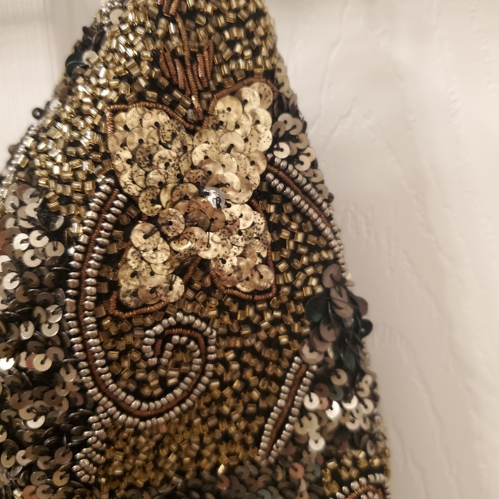 Adrianna Papell Elegant Black and Gold Sequin Embellished Long Dress - Picture 12 of 14